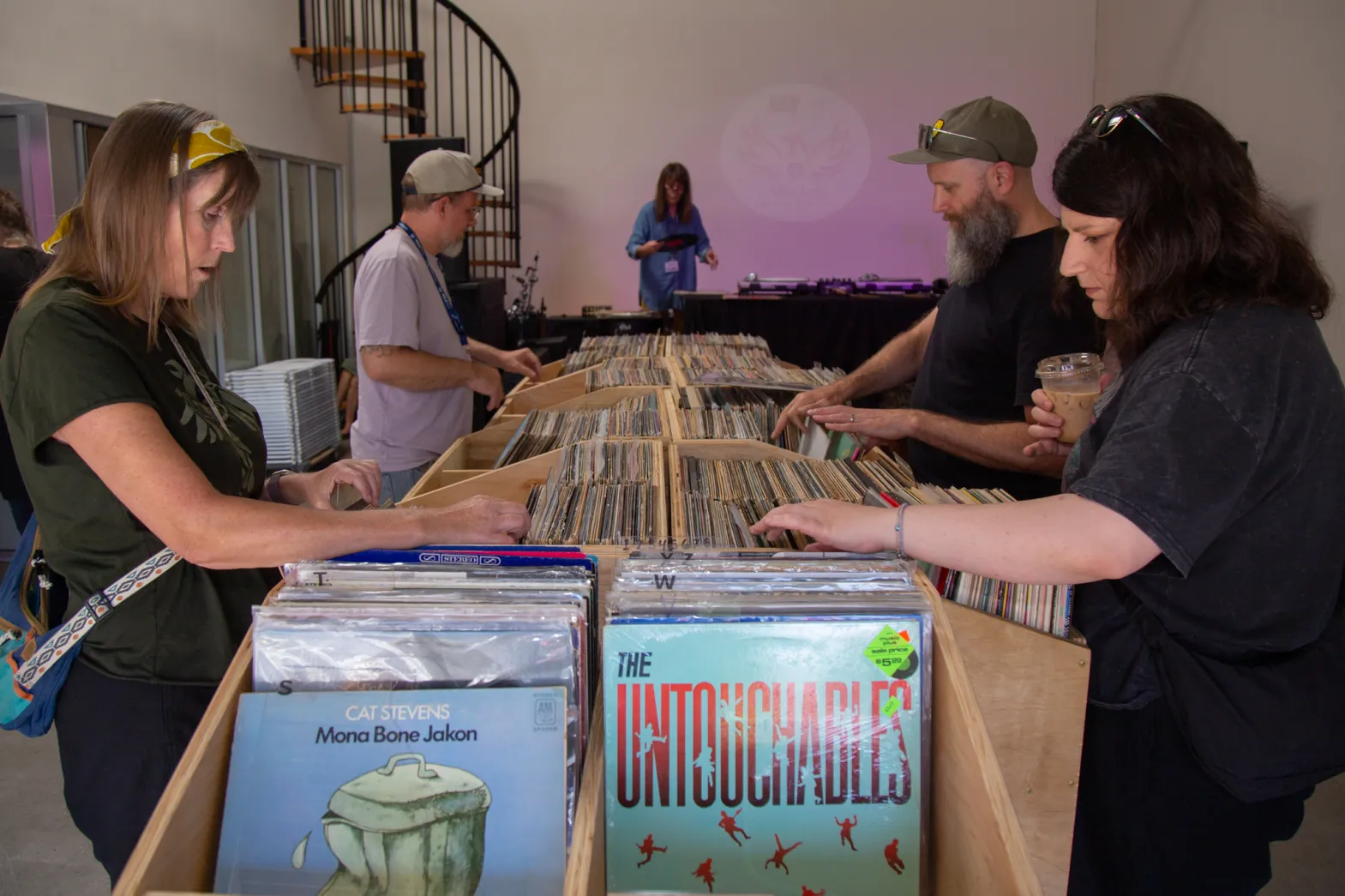 pasadena star news record shop grand opening - photo by Jarret Liotta